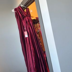 Beautiful maroon bridesmaids/mother of the bride